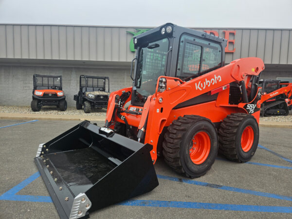 NEW KUBOTA SSV75 CLEARANCE SERIAL 41806 ONLY - Image 2